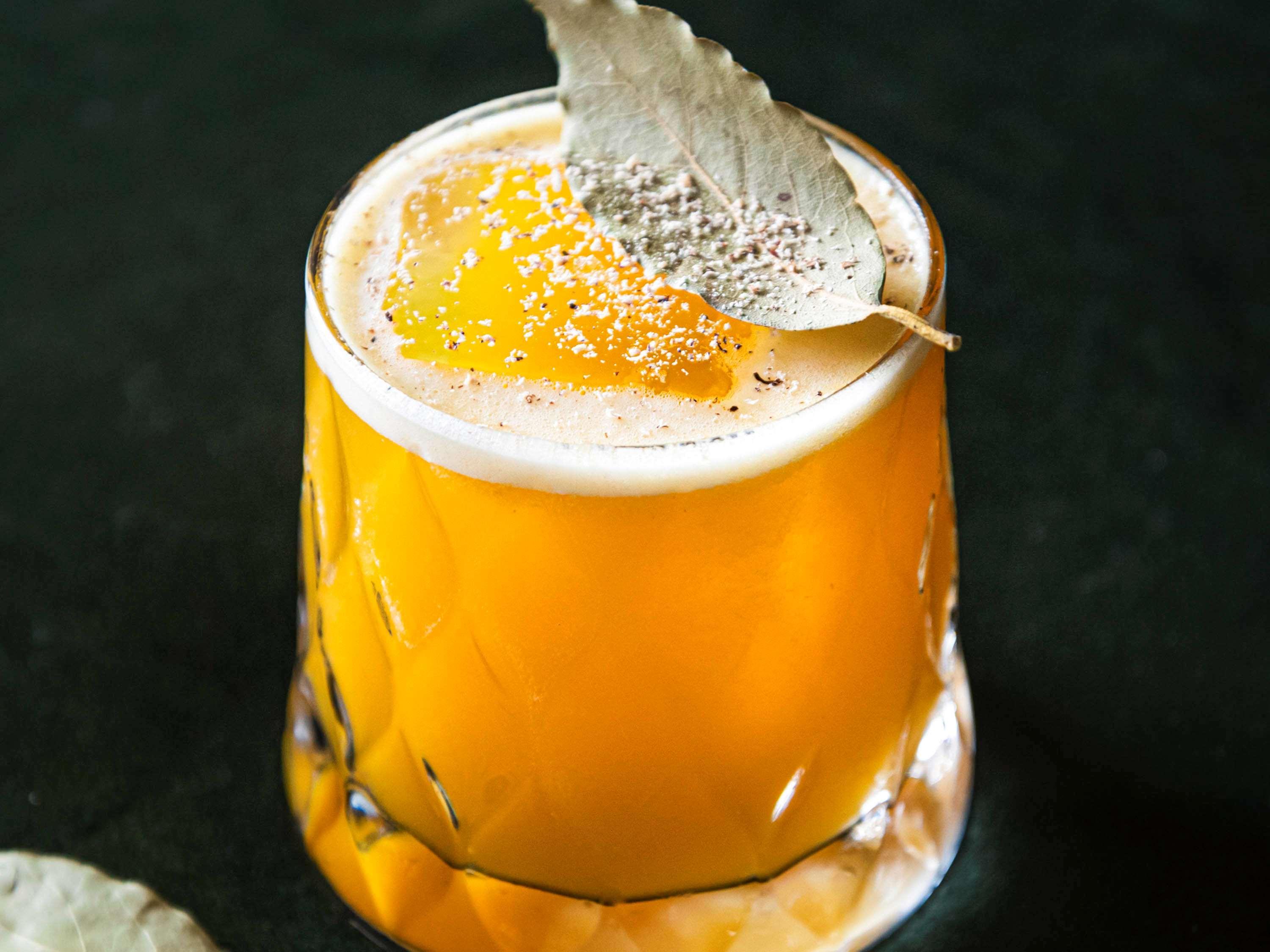 The Artisan Istanbul Mgallery Εξωτερικό φωτογραφία A glass of ginger ale