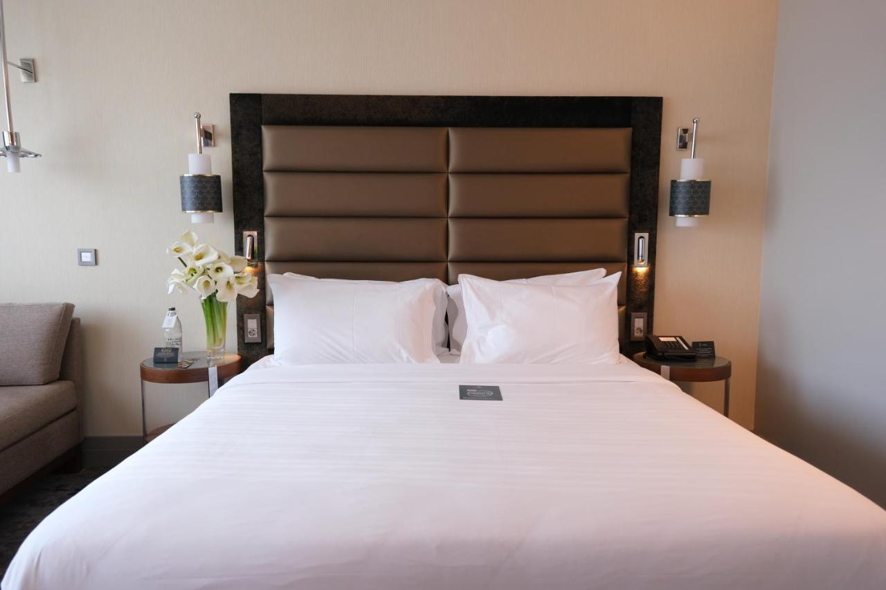 The Artisan Istanbul Mgallery Εξωτερικό φωτογραφία A bed