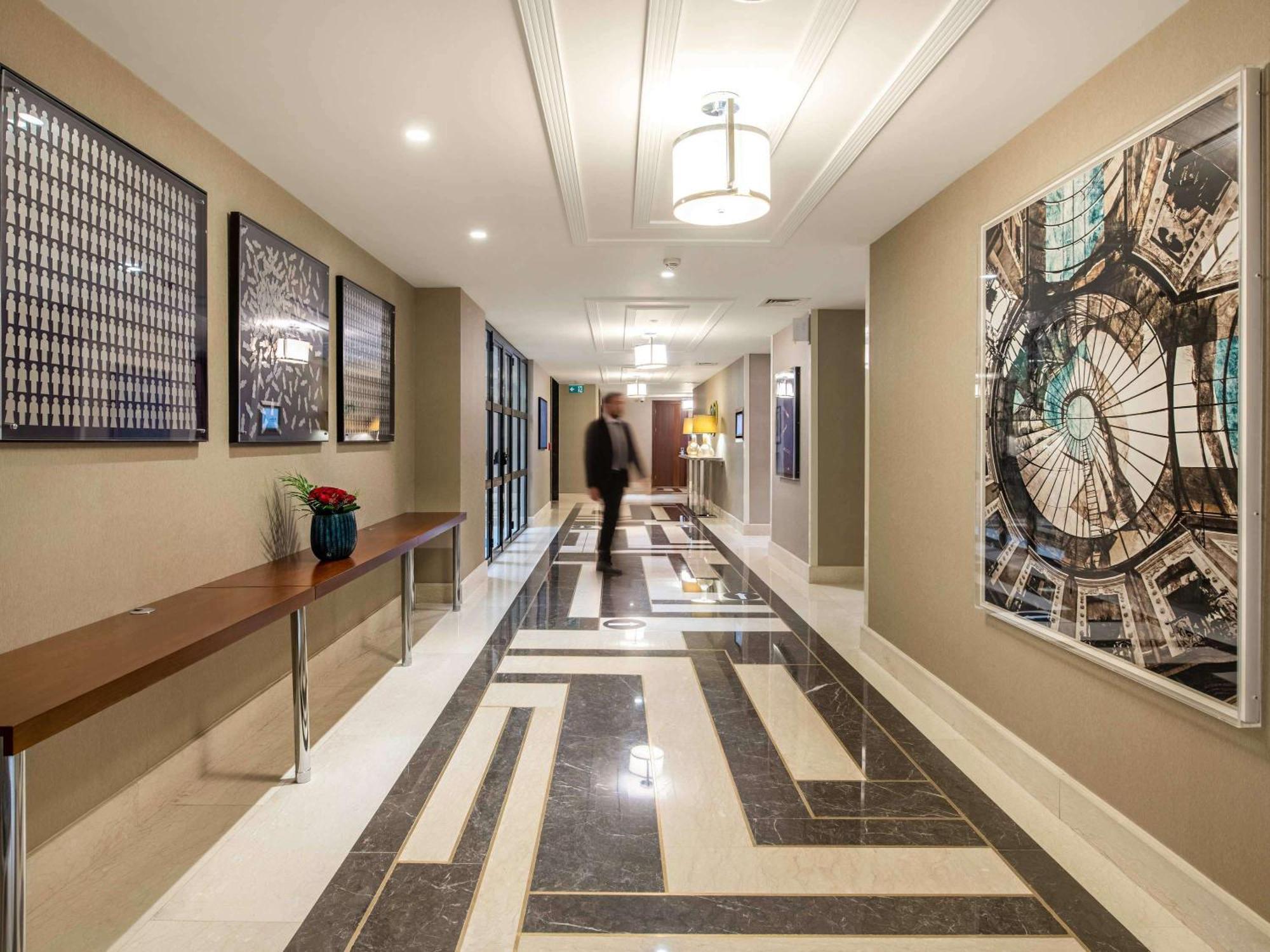 The Artisan Istanbul Mgallery Εξωτερικό φωτογραφία The hotel's interior